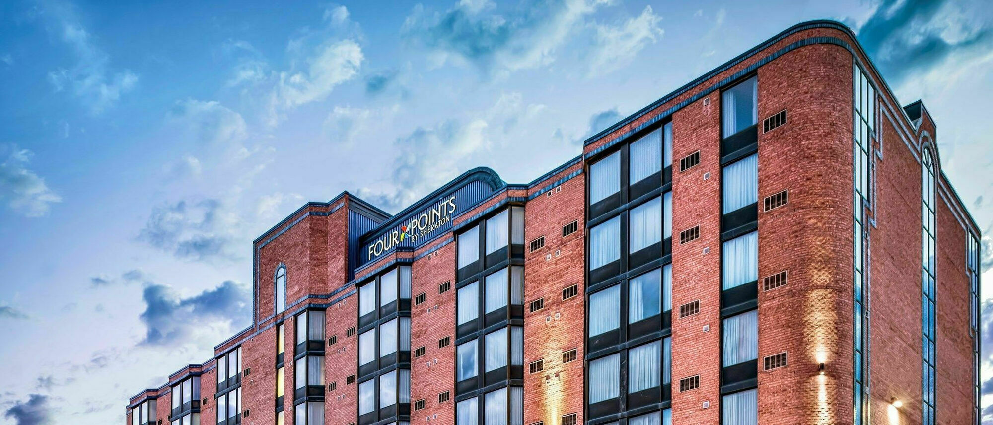 Four Points By Sheraton Mississauga Meadowvale Exterior foto